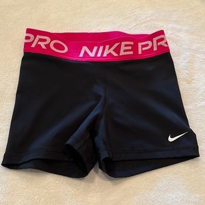 ✨WOMEN’S NIKE PRO SPANDEX✨